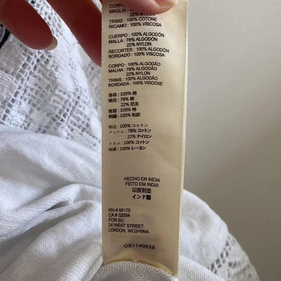 Free People White/black Short Sleeve Square Neck floral embroidered top size S - Picture 11 of 11